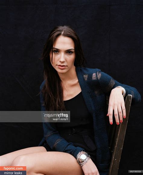 aznudrs|GAL GADOT Nude .